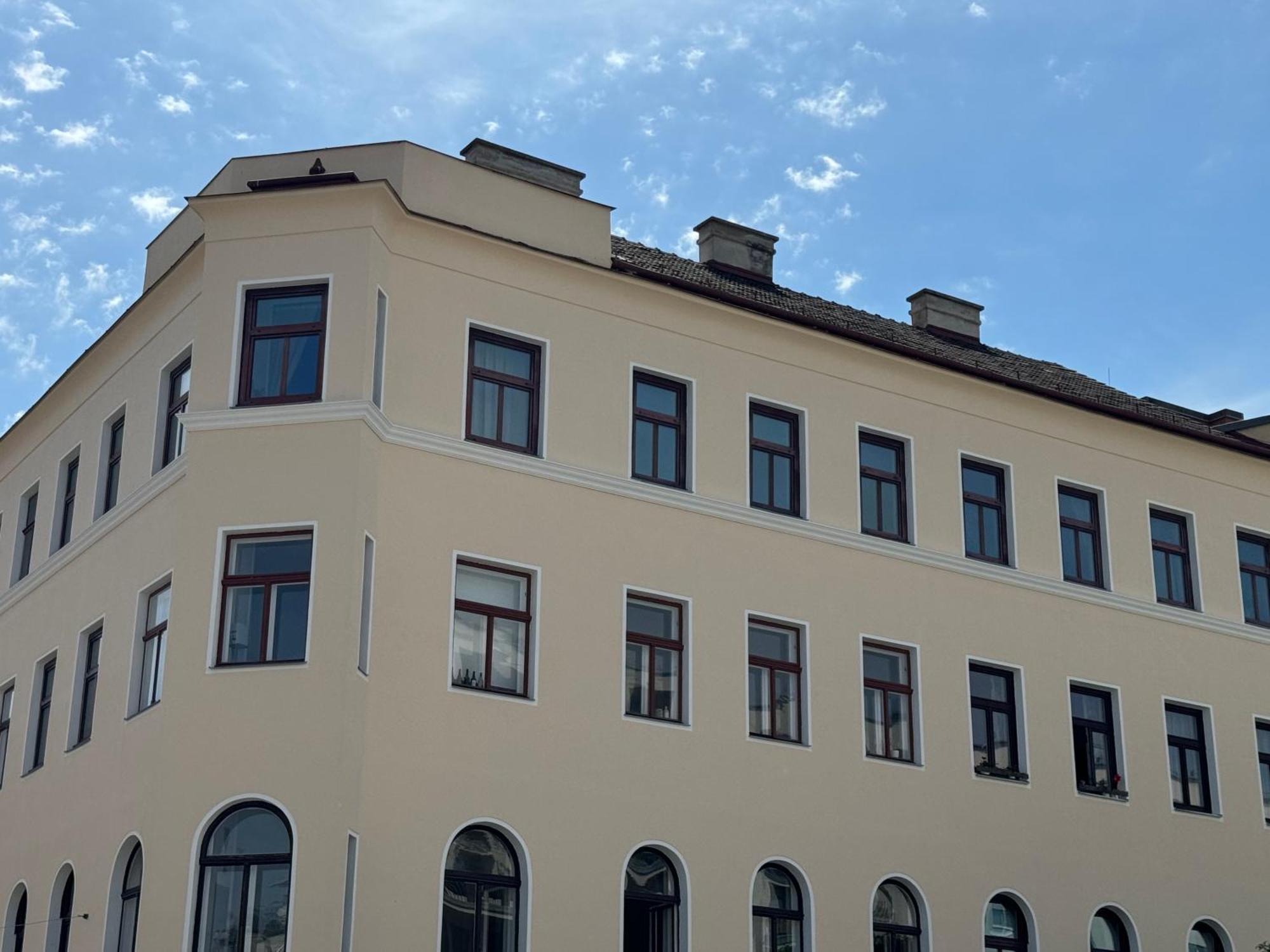 City Life Apartment! Wina Bagian luar foto